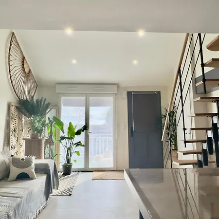 Apartamento Your In A Modern And Warm Two-room